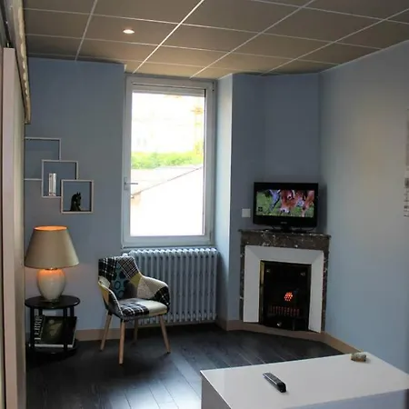 Gite Paris - Appartement La Clayette Exterior photo